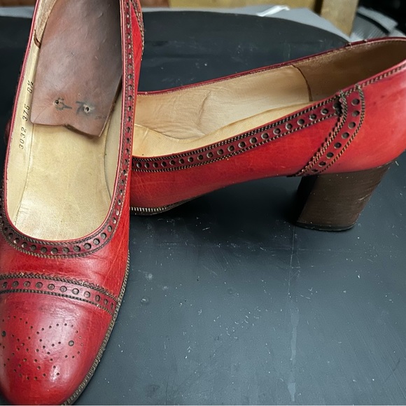 Vintage Bruno Magli Red Leather Heels.  Size 8 1/2. - Picture 10 of 12